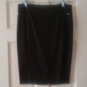 14th & Union Classic Black Pencil Skirt